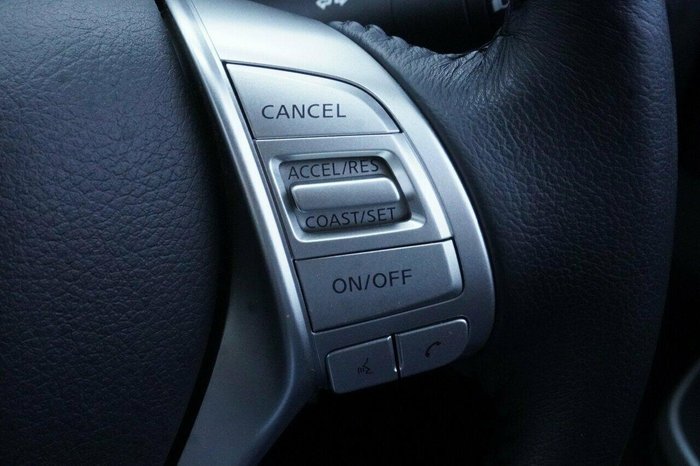 2019 Nissan Navara ST