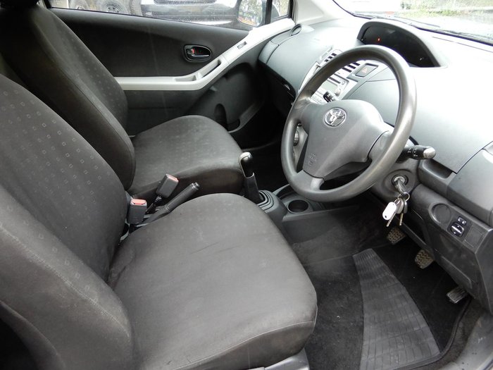 2005 Toyota Yaris YRS NCP91R Silver