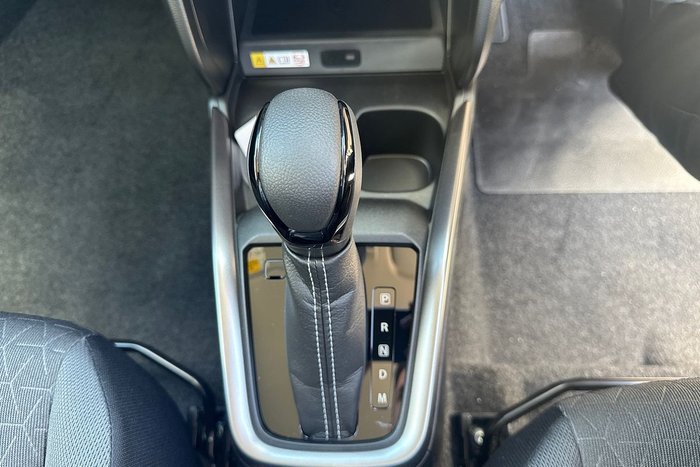 2025 Suzuki Swift Hybrid GLX