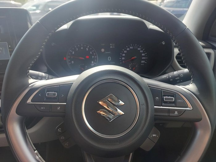 2024 Suzuki Swift Hybrid Plus