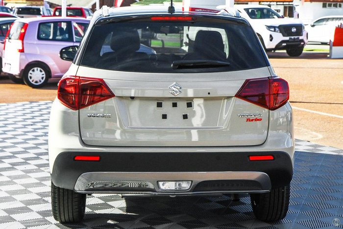 2024 Suzuki Vitara Turbo LY Series II Savannah Ivory