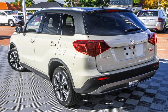 2024 Suzuki Vitara Turbo LY Series II Savannah Ivory