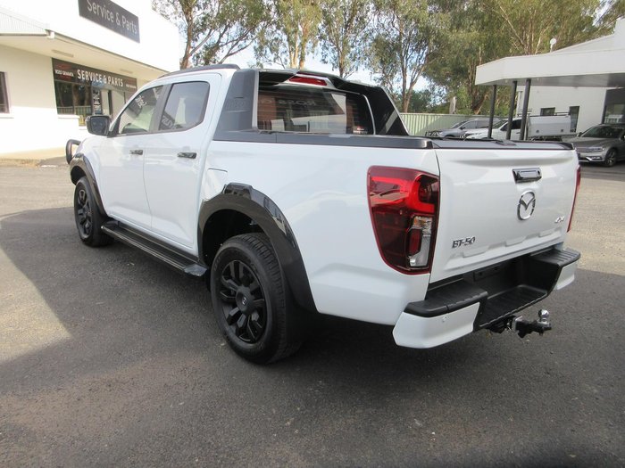 2025 Mazda BT-50 SP