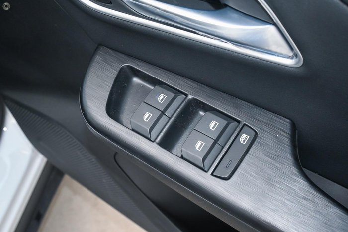 2025 MG ZS Essence Turbo ZS32 MY25 Dover White