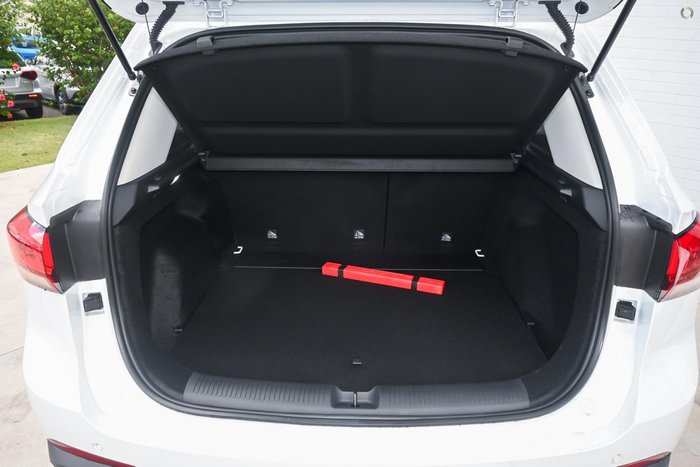 2025 MG ZS Essence Turbo ZS32 MY25 Dover White