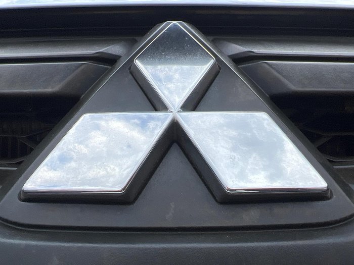 2020 Mitsubishi Triton GLX ADAS