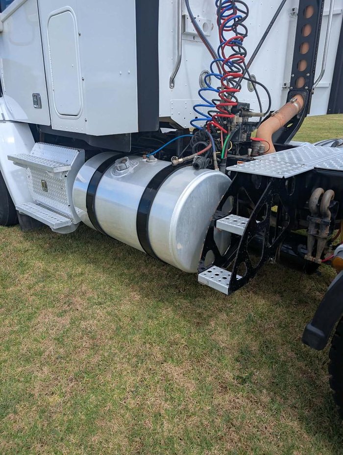 2018 Freightliner Century Class CST112