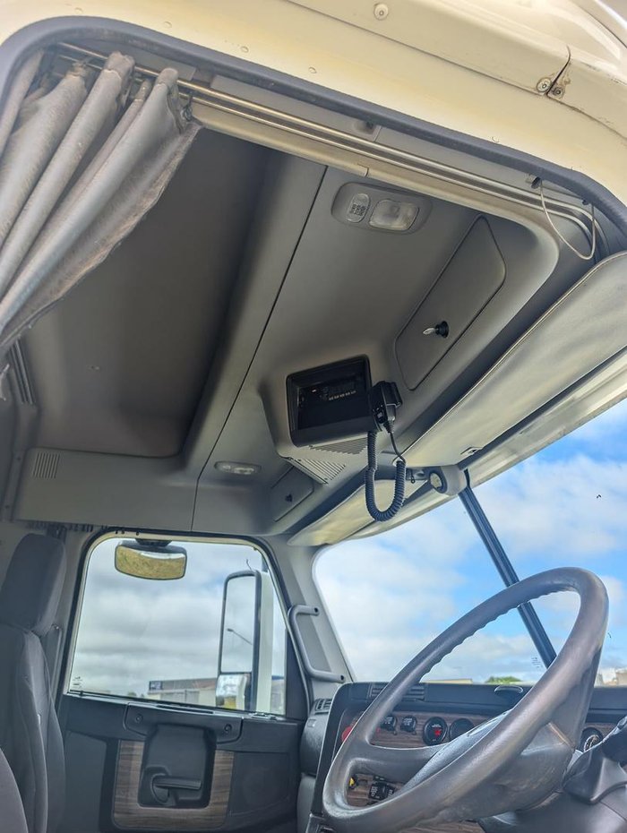 2018 Freightliner Century Class CST112