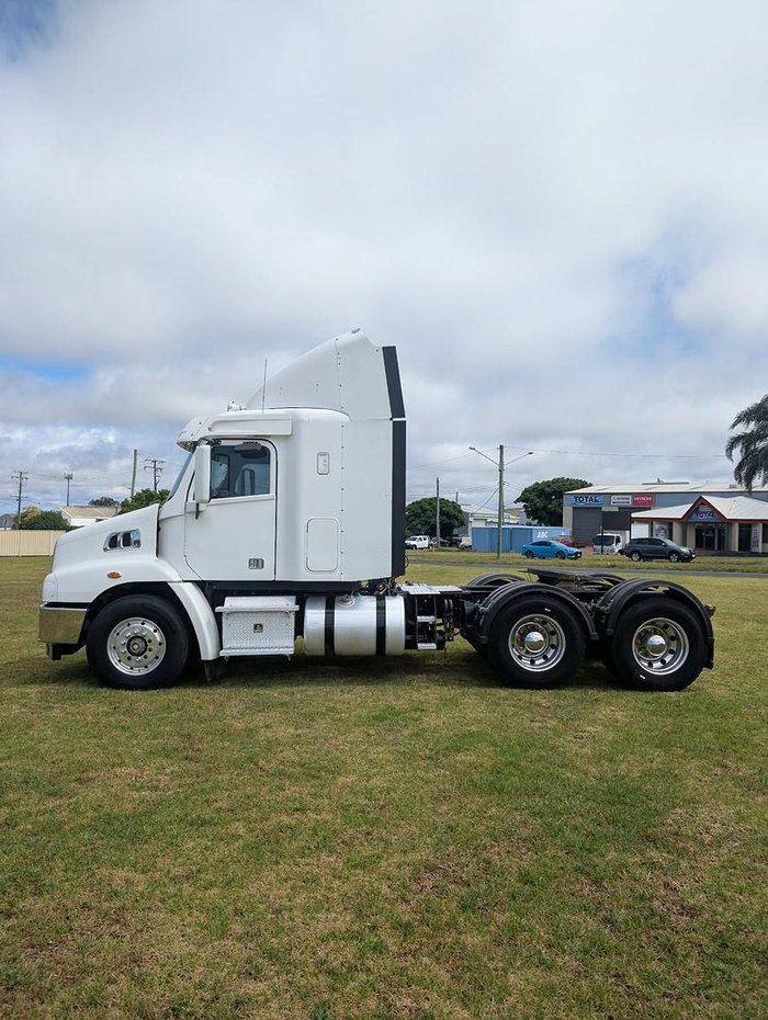 2018 Freightliner Century Class CST112