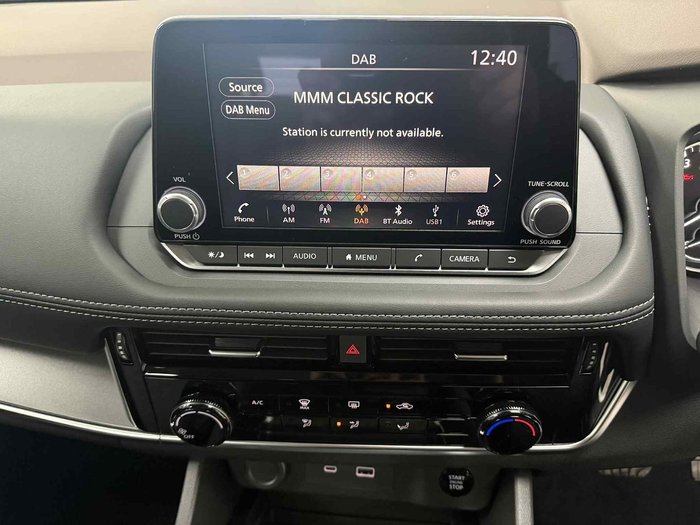 2025 Nissan X-TRAIL ST