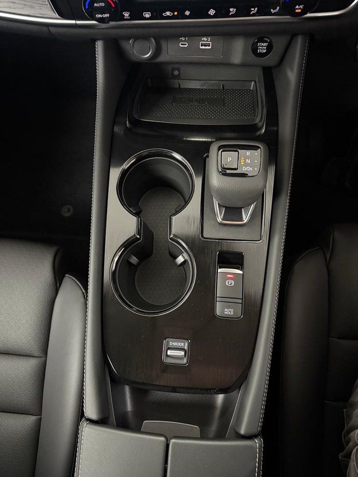 2025 Nissan X-TRAIL ST-L