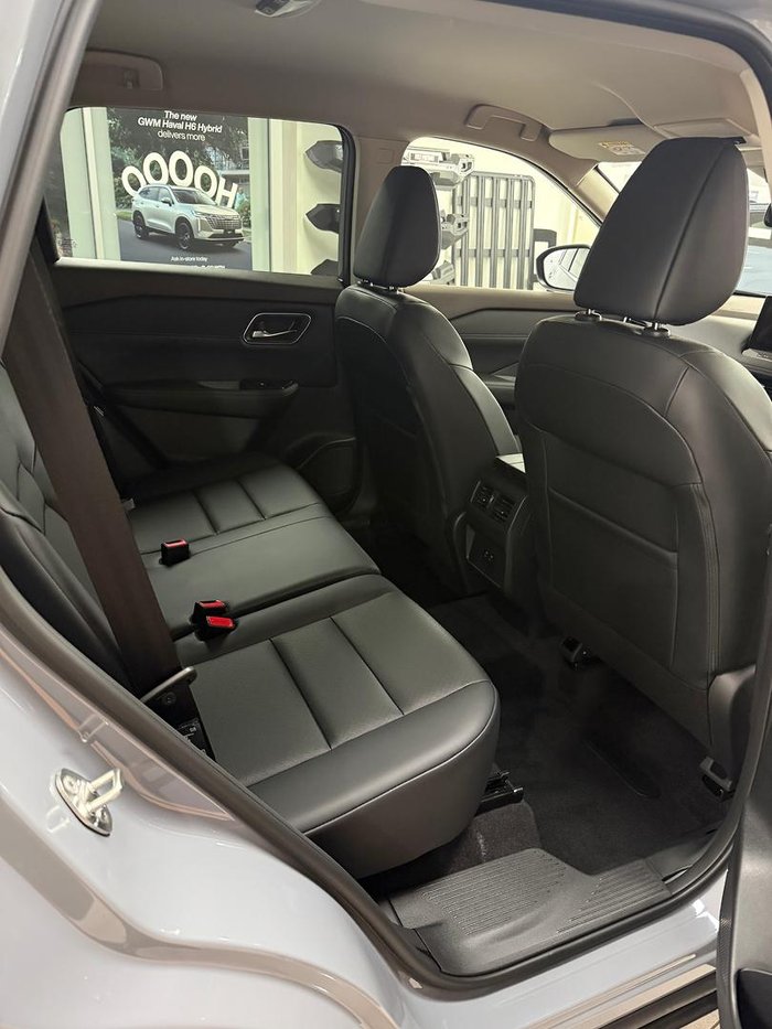 2025 Nissan X-TRAIL ST-L