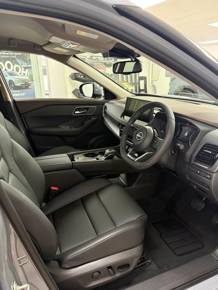 2025 Nissan X-TRAIL ST-L