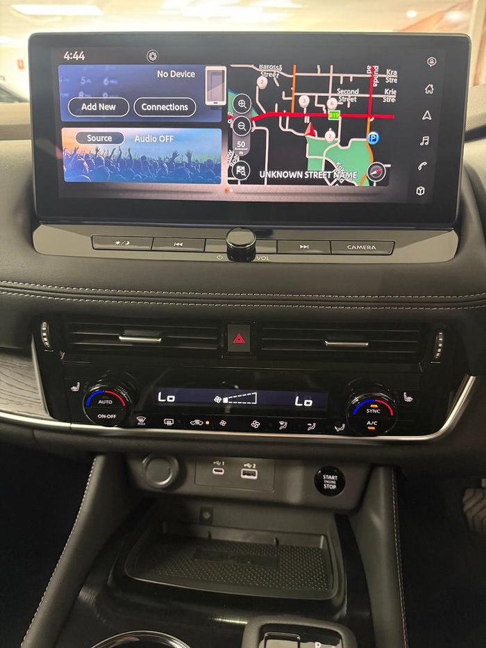 2025 Nissan X-TRAIL ST-L