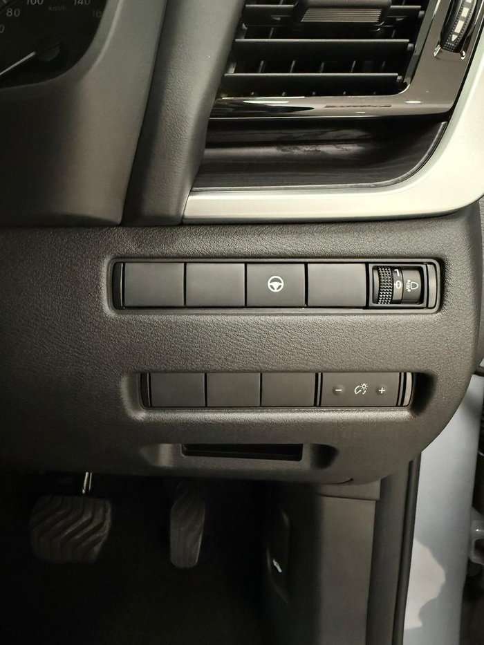 2025 Nissan X-TRAIL ST-L