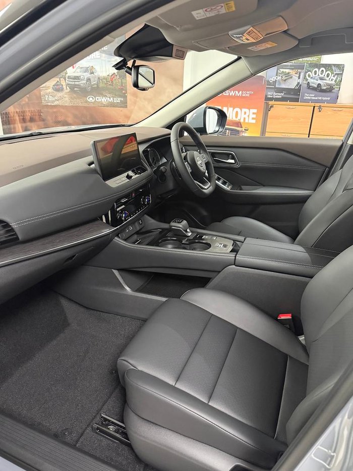 2025 Nissan X-TRAIL ST-L