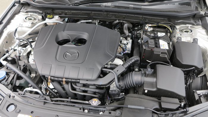 2025 Mazda 3 G20 Evolve BP Series Platinum Quartz