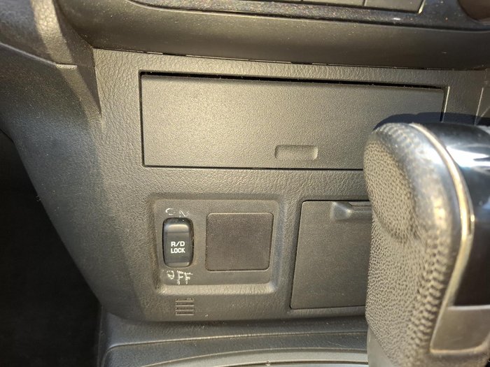 2010 Mitsubishi Pajero GLX