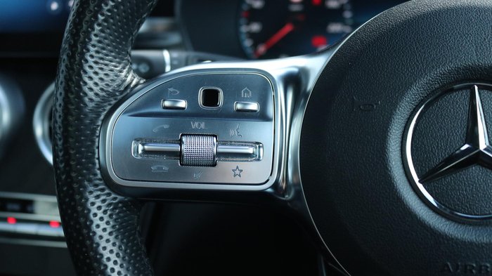 2022 Mercedes-Benz GLC-Class GLC300