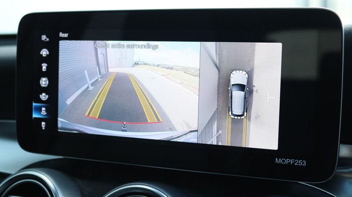 2022 Mercedes-Benz GLC-Class GLC300