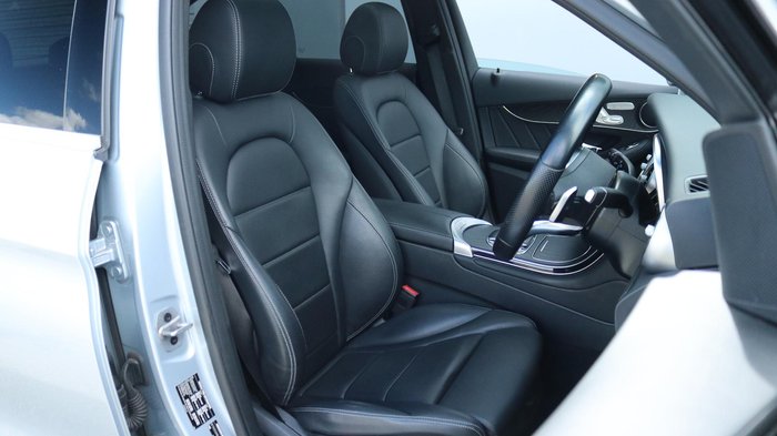 2022 Mercedes-Benz GLC-Class GLC300