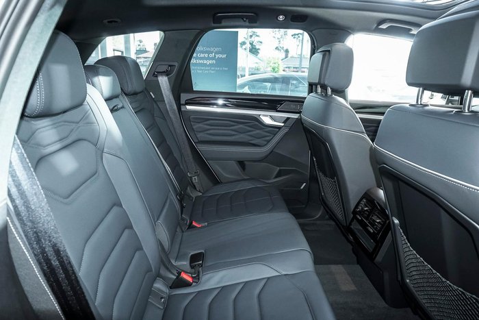 2025 Volkswagen Touareg 210TDI R-Line