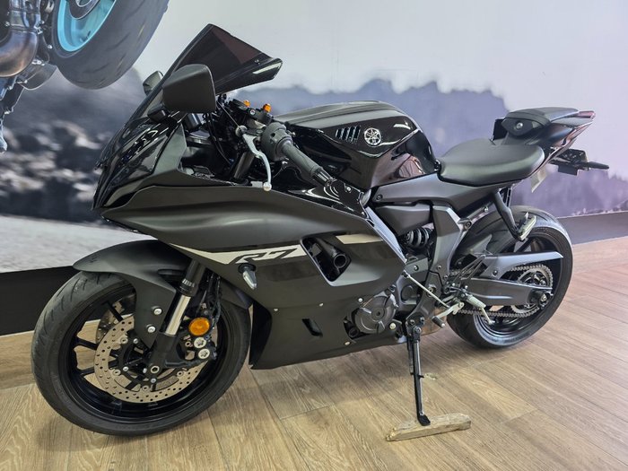 2024 Yamaha YZF-R7HO Black