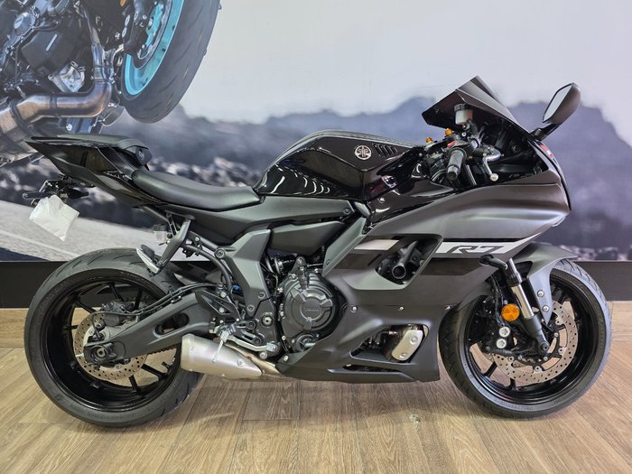 2024 Yamaha YZF-R7HO Black
