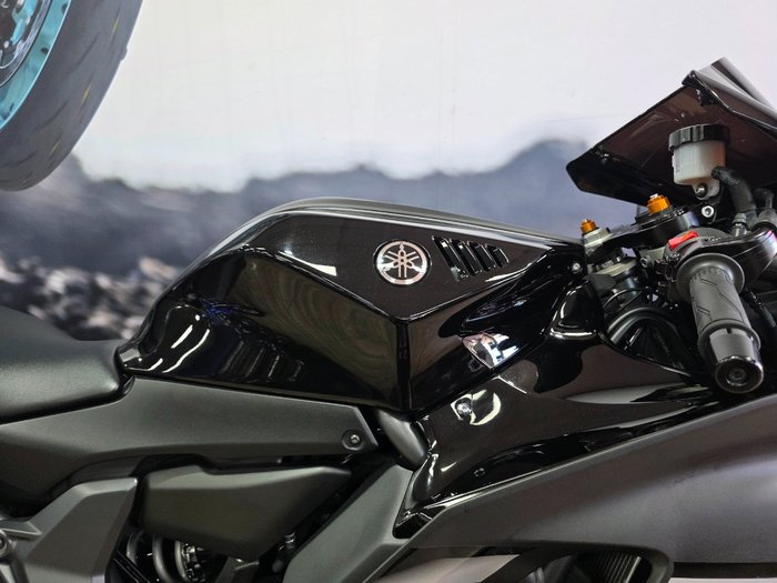 2024 Yamaha YZF-R7HO Black