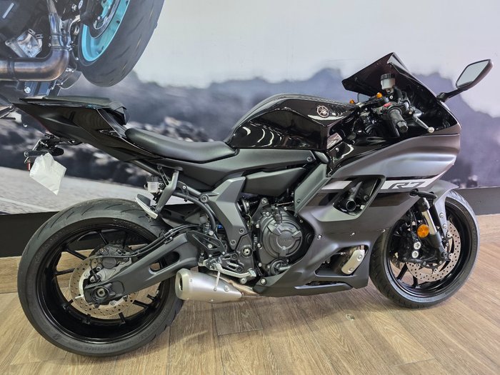 2024 Yamaha YZF-R7HO Black