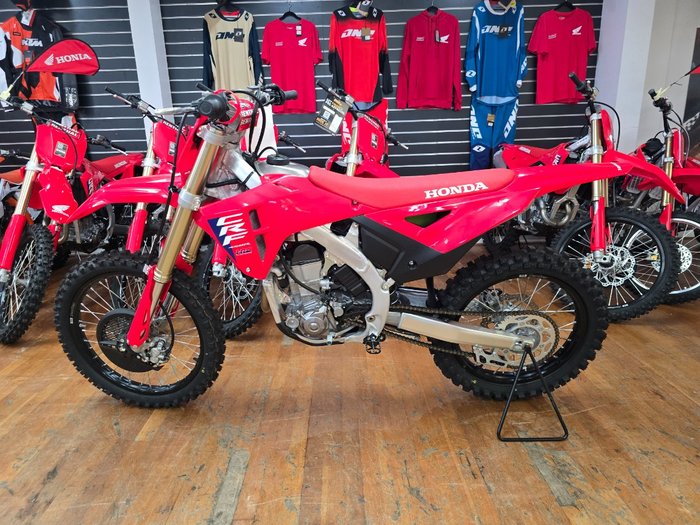 2025 Honda CRF450R Red