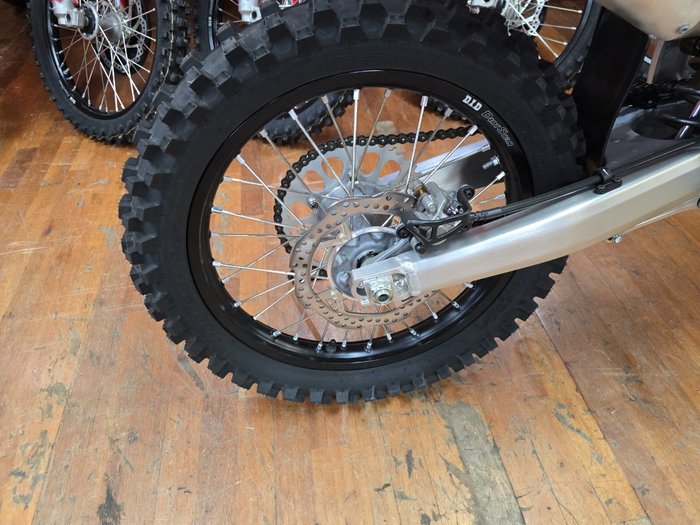 2025 Honda 2025 Honda 250CC CRF250R Red