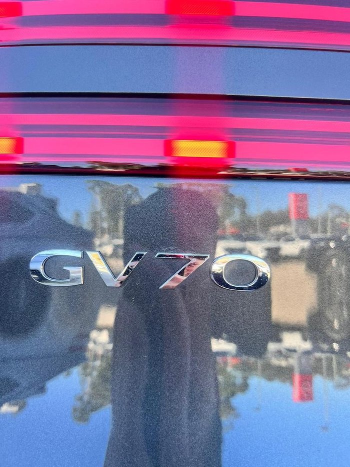 2025 Genesis GV70 2.5T SIGNATURE