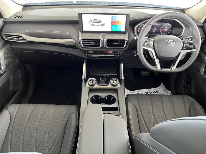 2025 LDV D90 Executive