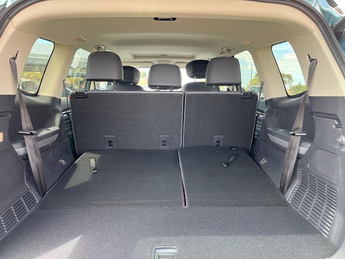 2025 LDV D90 Executive