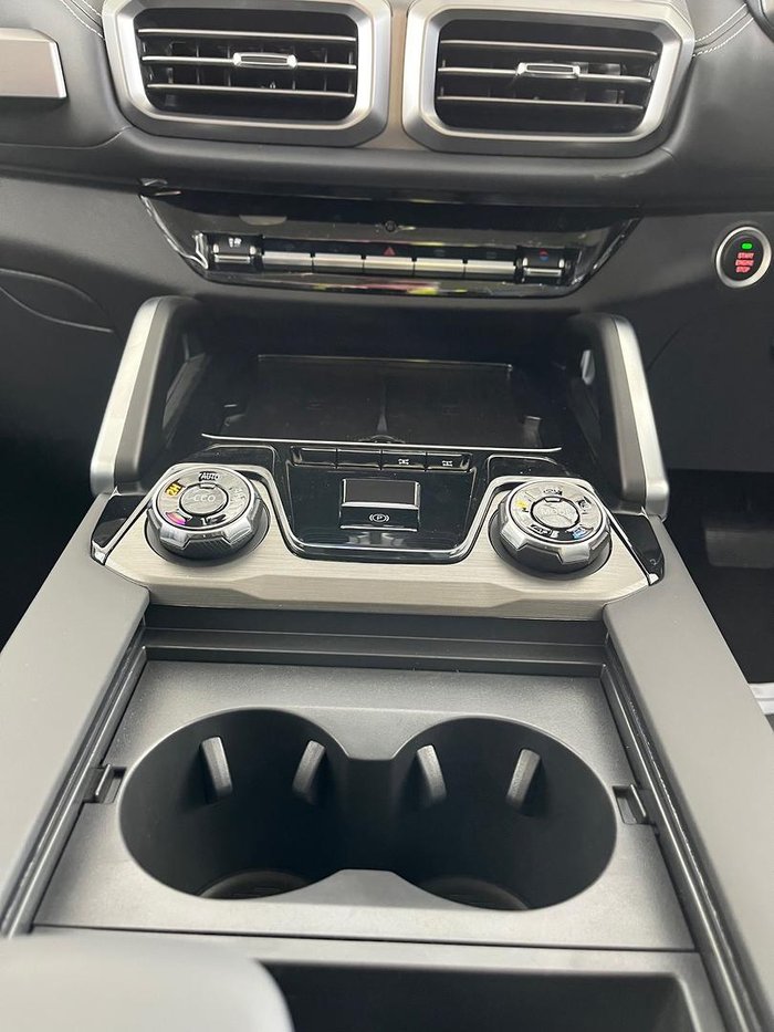 2025 LDV D90 Executive