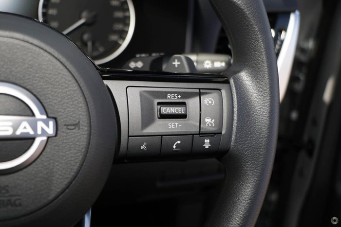 2024 Nissan X-TRAIL ST