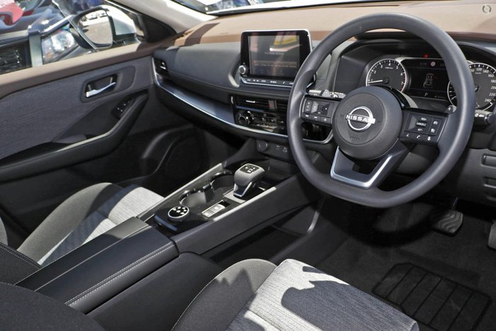 2024 Nissan X-TRAIL ST