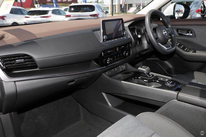 2024 Nissan X-TRAIL ST