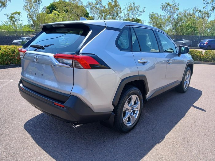 2022 Toyota RAV4 GX