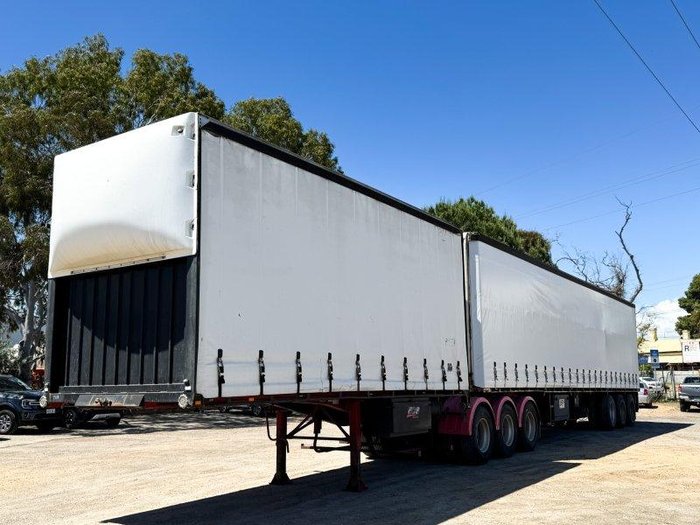 1998 Haulmark / Freighter 32 Pallet B Double Curtainsider Combination