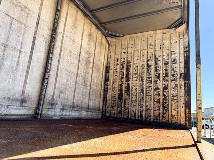 1998 Haulmark / Freighter 32 Pallet B Double Curtainsider Combination