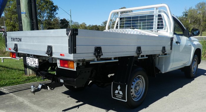 2022 Mitsubishi Triton GLX