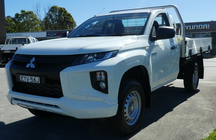 2022 Mitsubishi Triton GLX