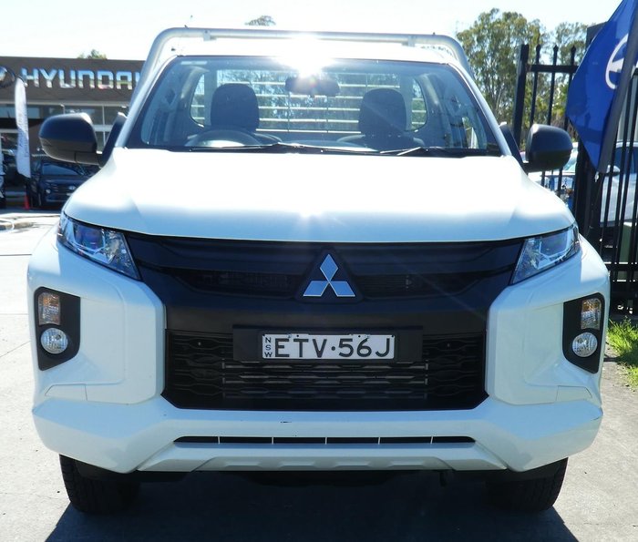 2022 Mitsubishi Triton GLX