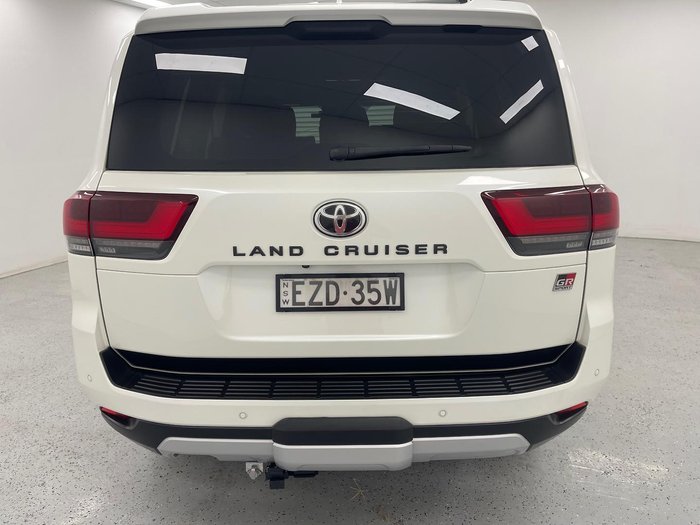 2022 Toyota Landcruiser GR Sport FJA300R 4X4 Dual Range Crystal Pearl