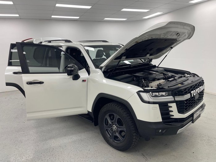 2022 Toyota Landcruiser GR Sport FJA300R 4X4 Dual Range Crystal Pearl