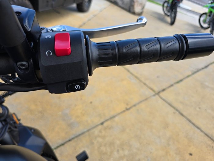 2023 Kawasaki VULCAN S METALLIC FLAT SPARK BLACK