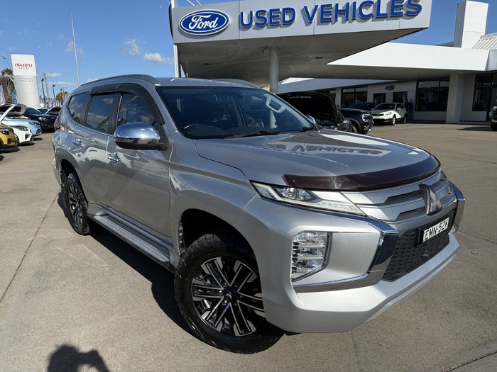 2020 Mitsubishi Pajero