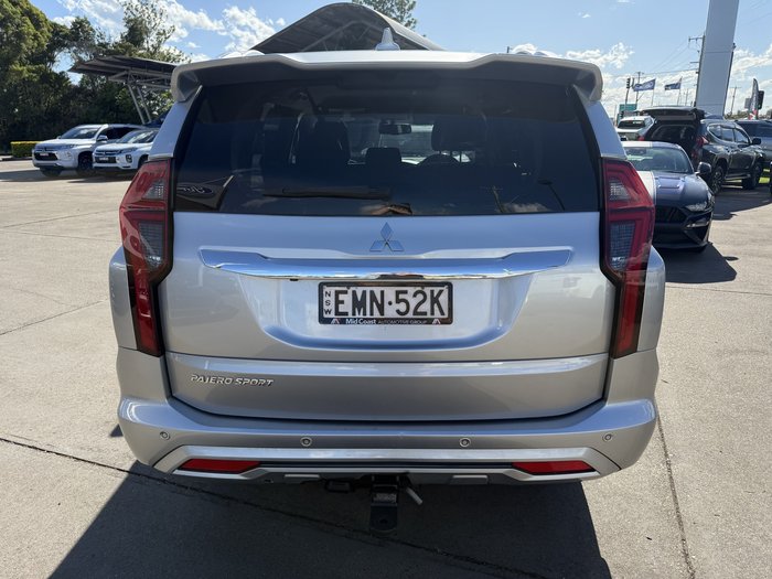 2020 Mitsubishi Pajero